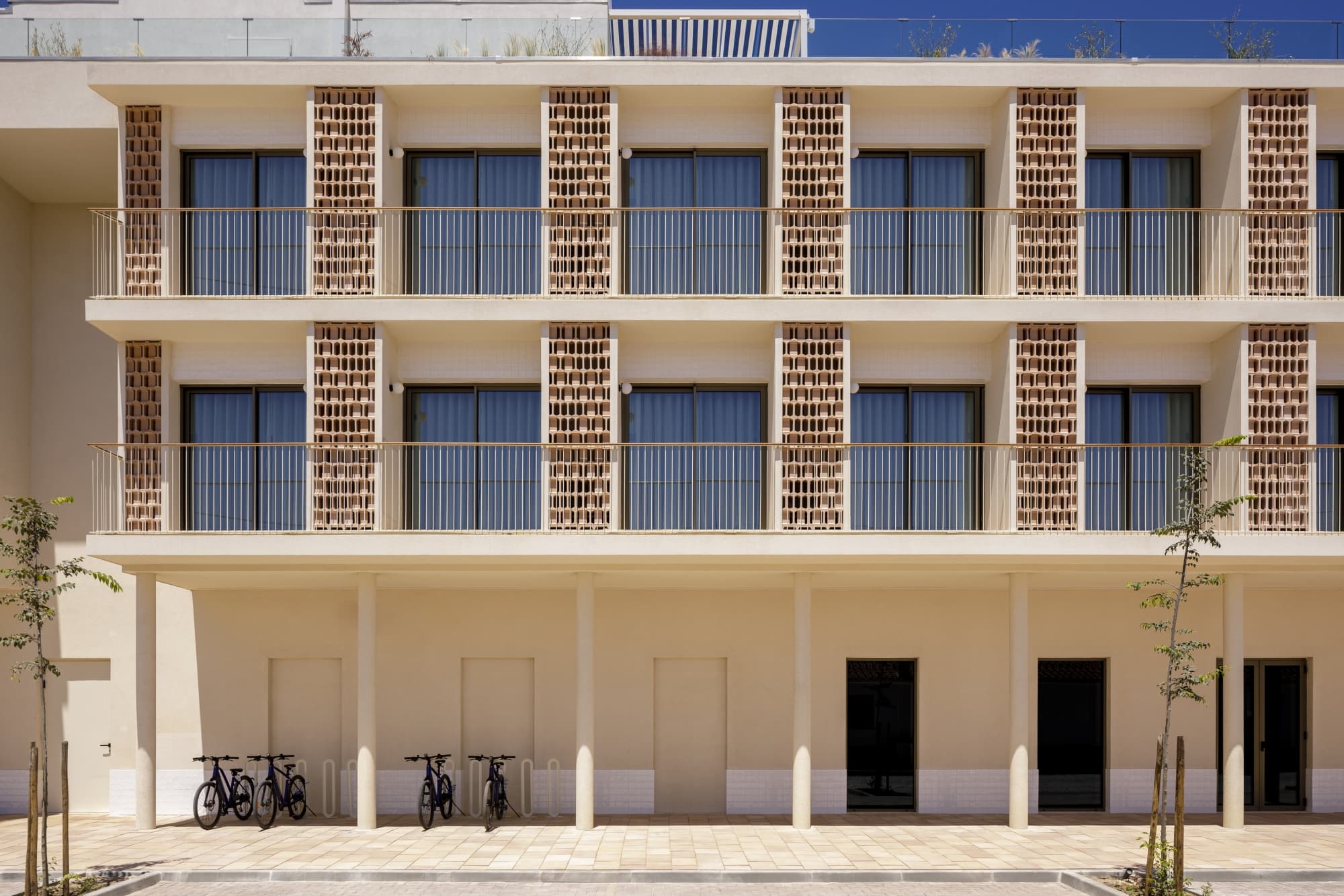 Amarello Praia St. André, Tapestry Collection Hilton